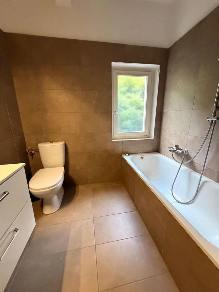 Casa Bifamigliare in vendita – Foto 4 von 12