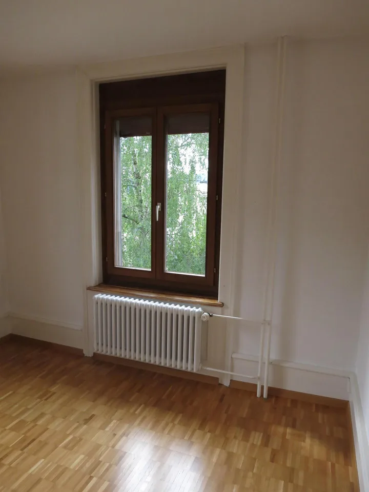 3-Zimmer-Altbau-Wohnung 3.OG – Foto 2 von 14