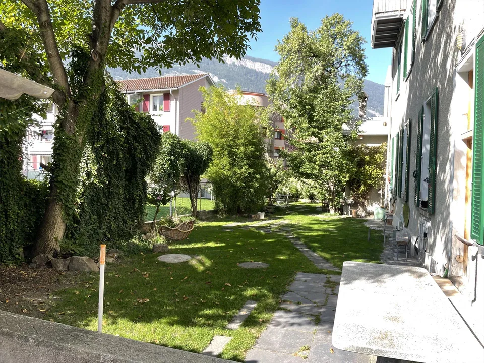2 Zimmer Altbauwohnung