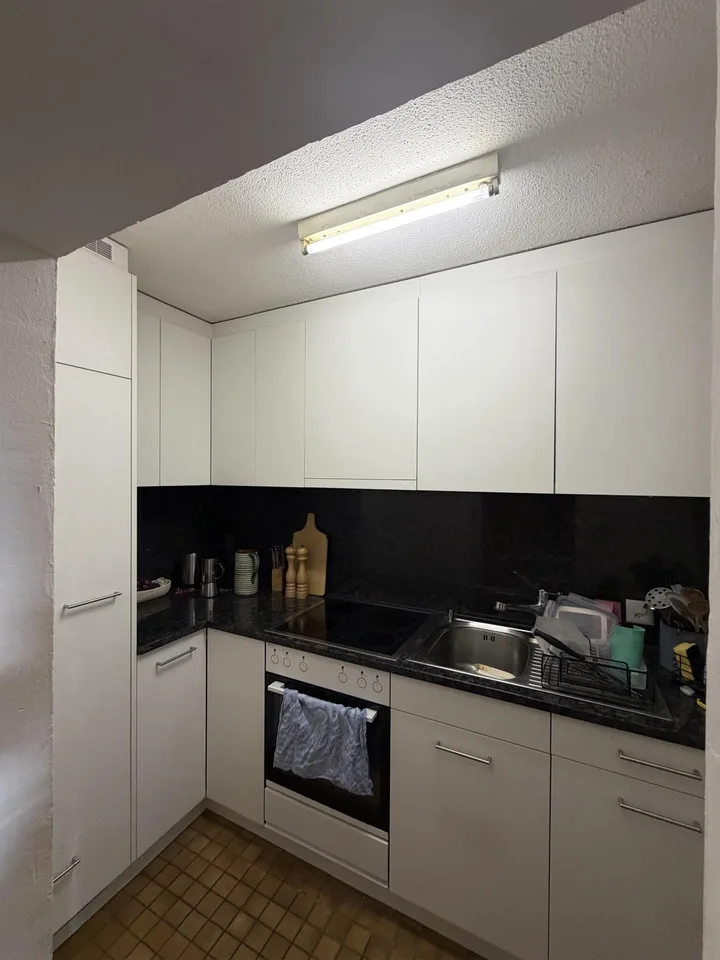 2 Zimmer Altbauwohnung