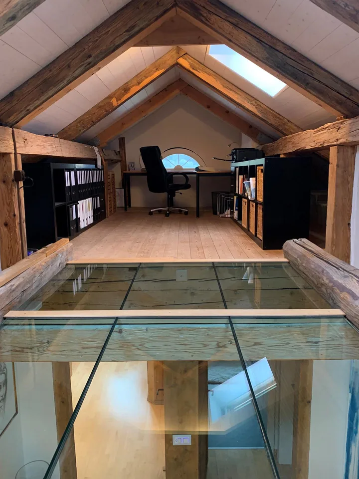 Stilvolle Dachwohnung