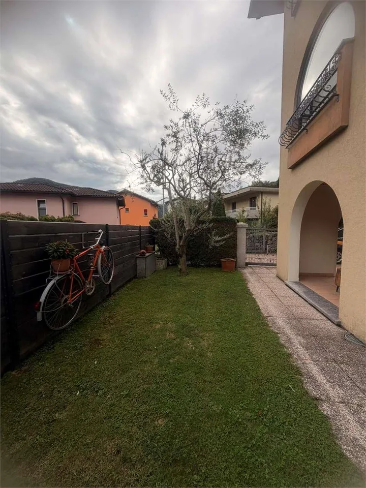 Appartamento in Affitto con Giardino