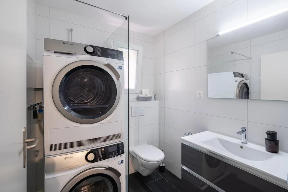Modern wohnen mit eigenem Garten – attraktive 4.5-Zimmer-Wohnung – photo 7 of 10