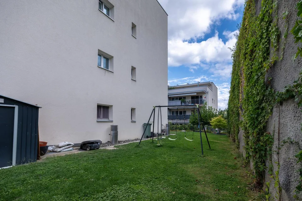 Modern wohnen mit eigenem Garten – attraktive 4.5-Zimmer-Wohnung – photo 2 of 10