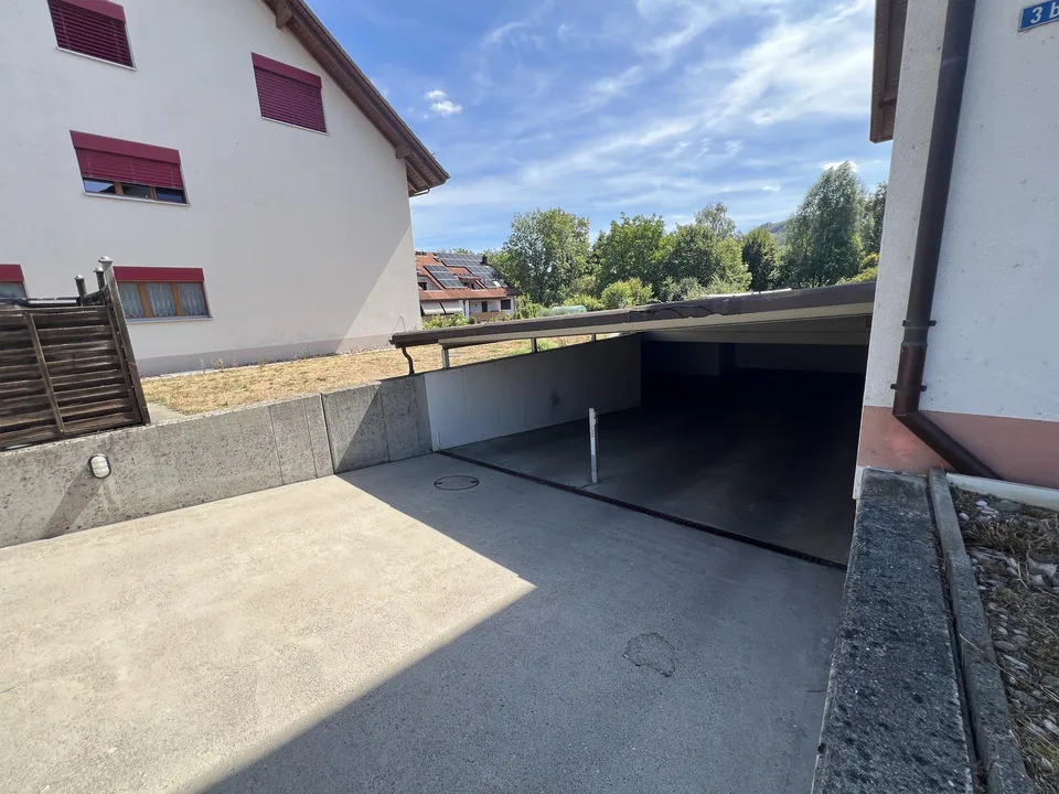 Lichtdurchflutete großzügige 4,5 Zimmer Wohnung mit Terasse zu verkauf – Foto 16 von 17