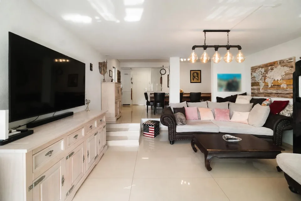 Vivere centralmente a Rosenberg: Appartamento 2.5 stanze modernizzato – foto 3 di 9