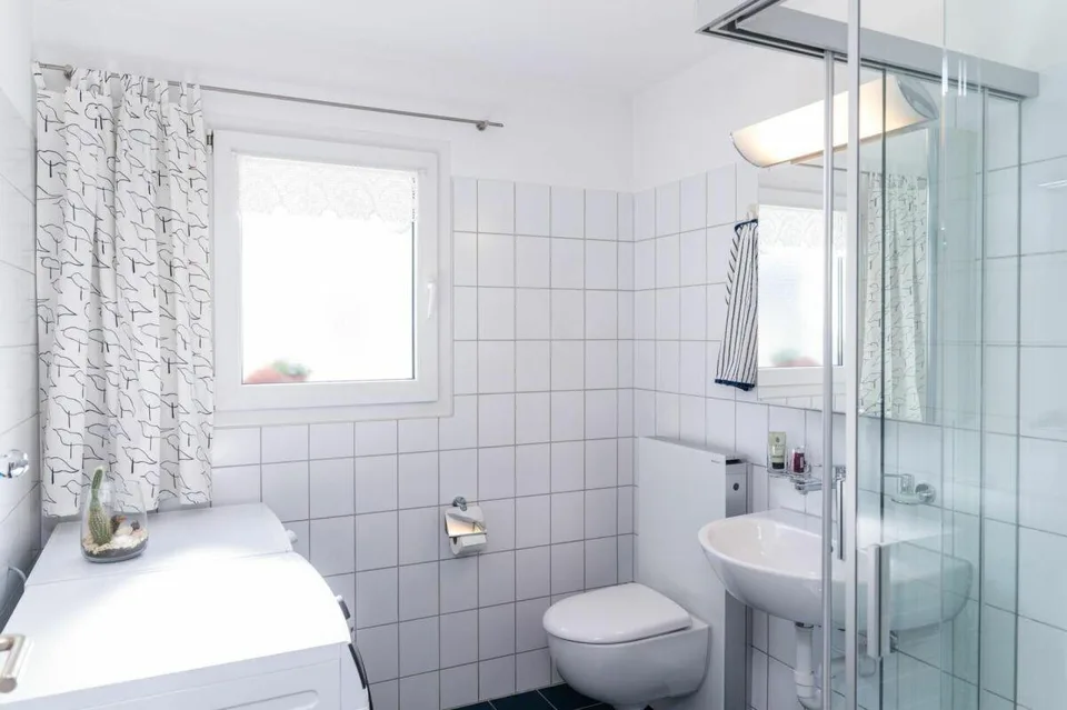 Grosse Dach-Maisonettewohnung mit Fernsicht – Foto 11 von 17