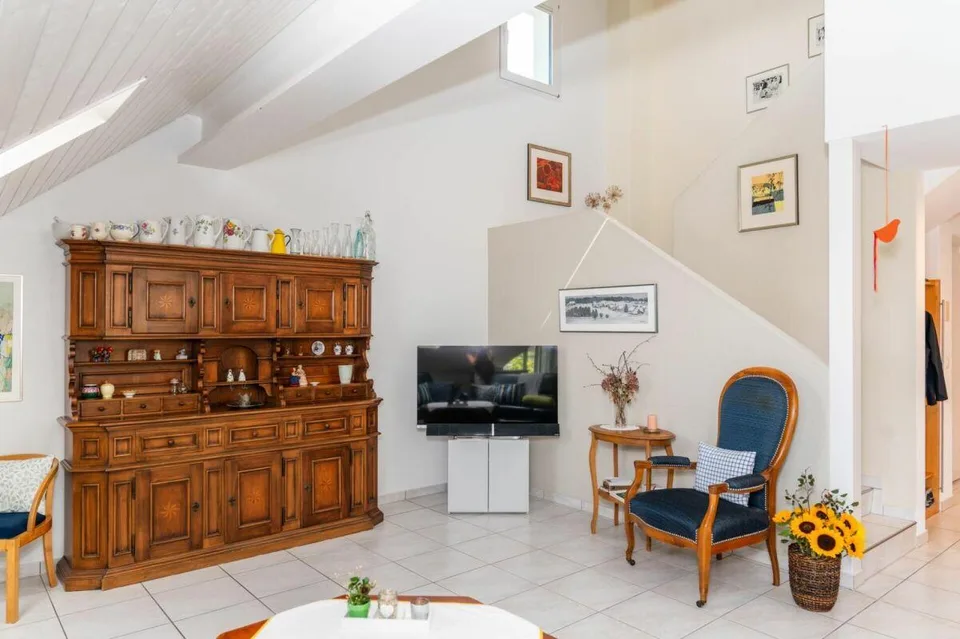 Grosse Dach-Maisonettewohnung mit Fernsicht – Foto 7 von 17