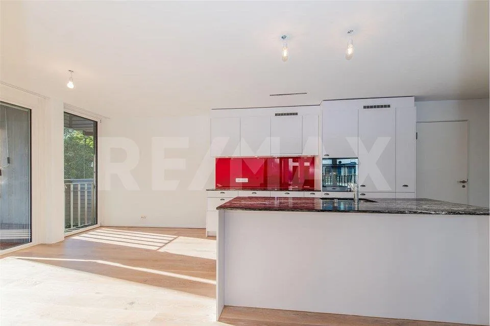 LEBEN IN DER GREENCITY: 5½ -ZIMMER-MINERGIE-WOHNUNG MIT BALKON – photo 4 sur 12