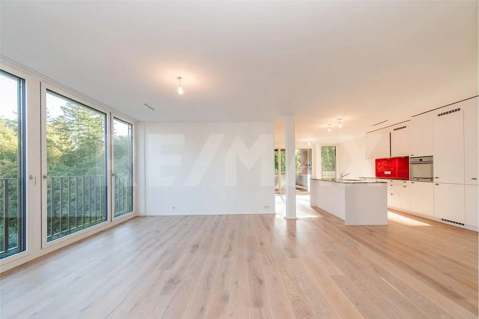 LEBEN IN DER GREENCITY: 5½ -ZIMMER-MINERGIE-WOHNUNG MIT BALKON – photo 3 sur 12