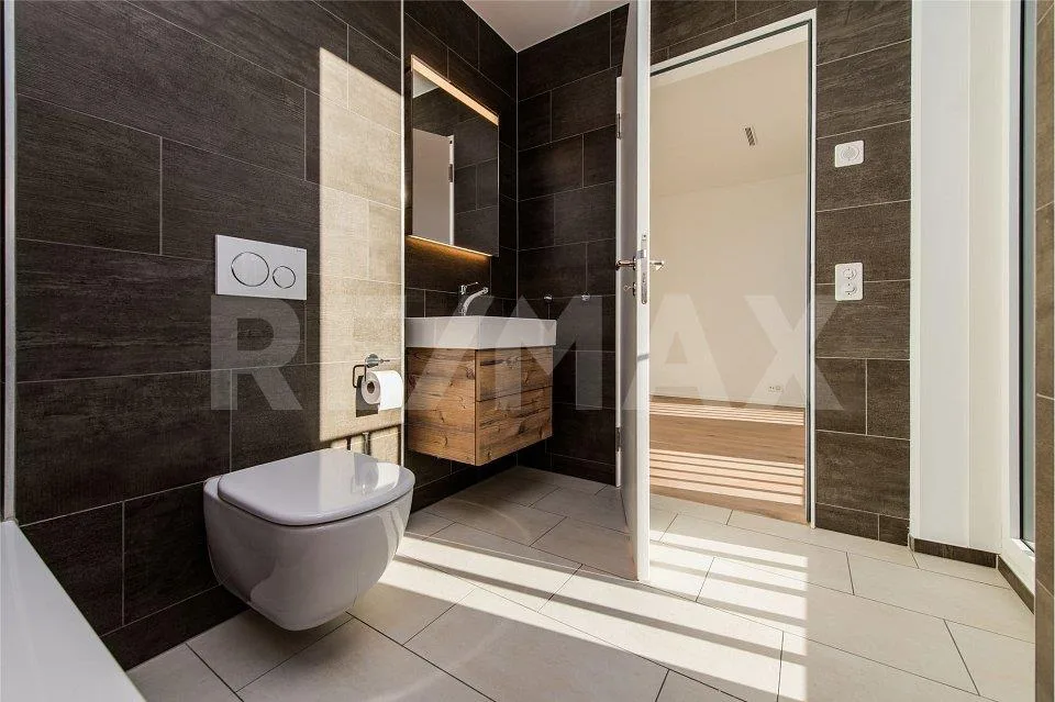 LEBEN IN DER GREENCITY: 5½ -ZIMMER-MINERGIE-WOHNUNG MIT BALKON – photo 6 sur 12
