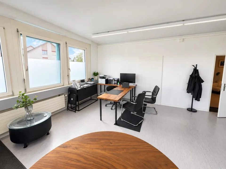 Helles Büro/ Studioraum – photo 4 sur 5