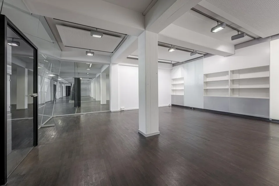 Repräsentative Büro- & Ausstellungsfläche mit unschlagbaren Vorzügen – photo 2 sur 11