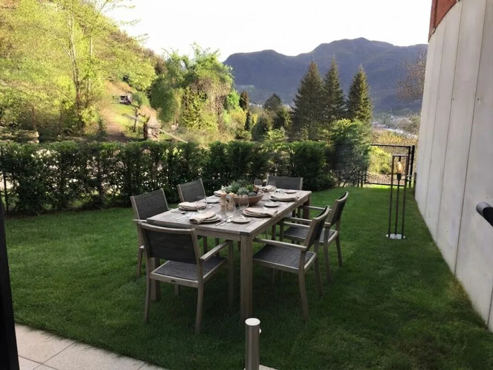 APPARTAMENTO DUPLEX 2.5 LOCALI CON GRANDE GIARDINO