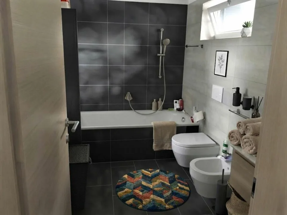 APPARTAMENTO DUPLEX 2.5 LOCALI CON GRANDE GIARDINO