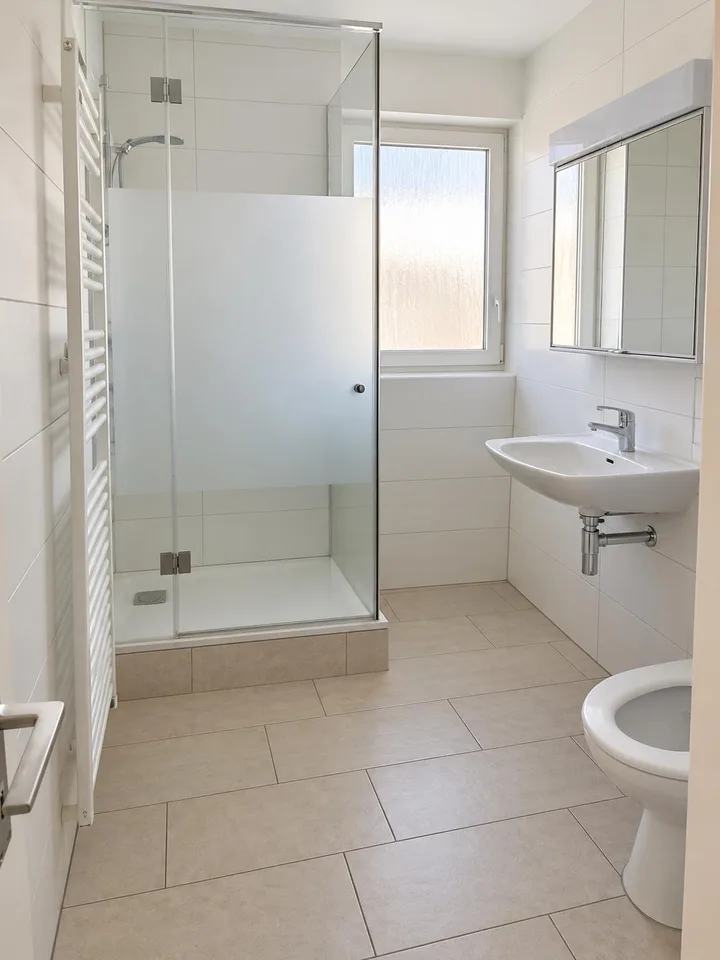 Grosszügige 3-Zimmerwohnung an ruhiger Lage in Binningen! – Foto 3 von 9