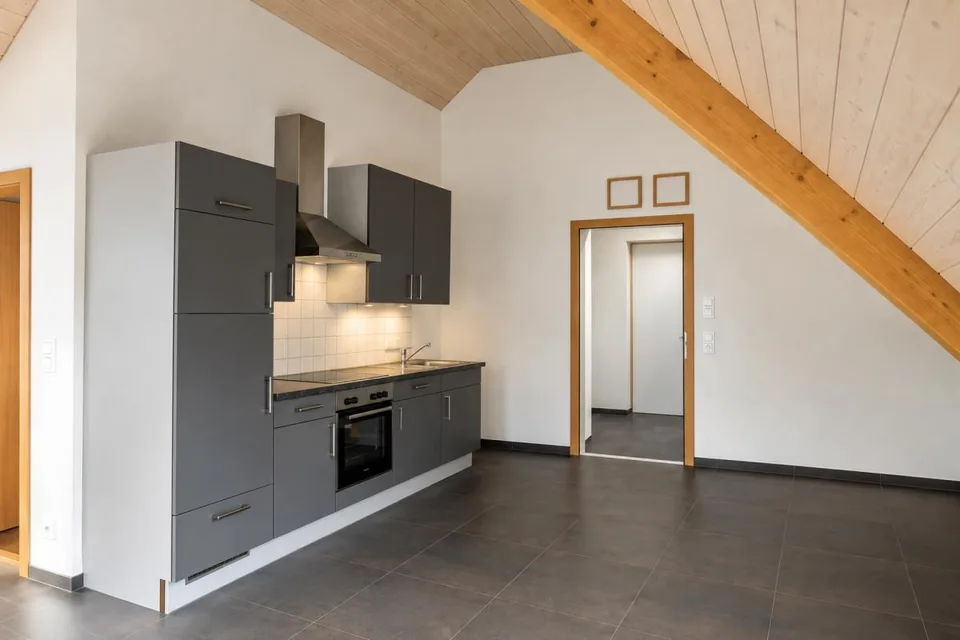 Appartement mansardier moderne à la campagne