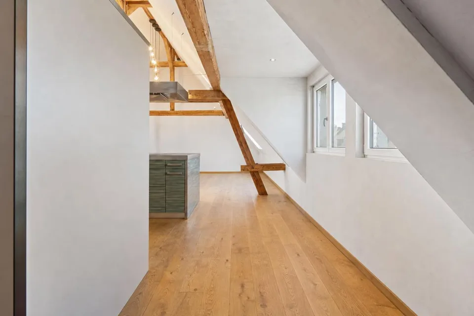 2.5-Zi.-Attikawohnung mit Dachterrasse - Kreis 4 – photo 10 of 24