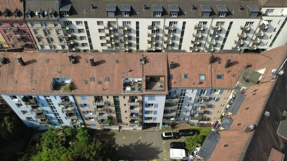 2.5-Zi.-Attikawohnung mit Dachterrasse - Kreis 4 – photo 24 of 24