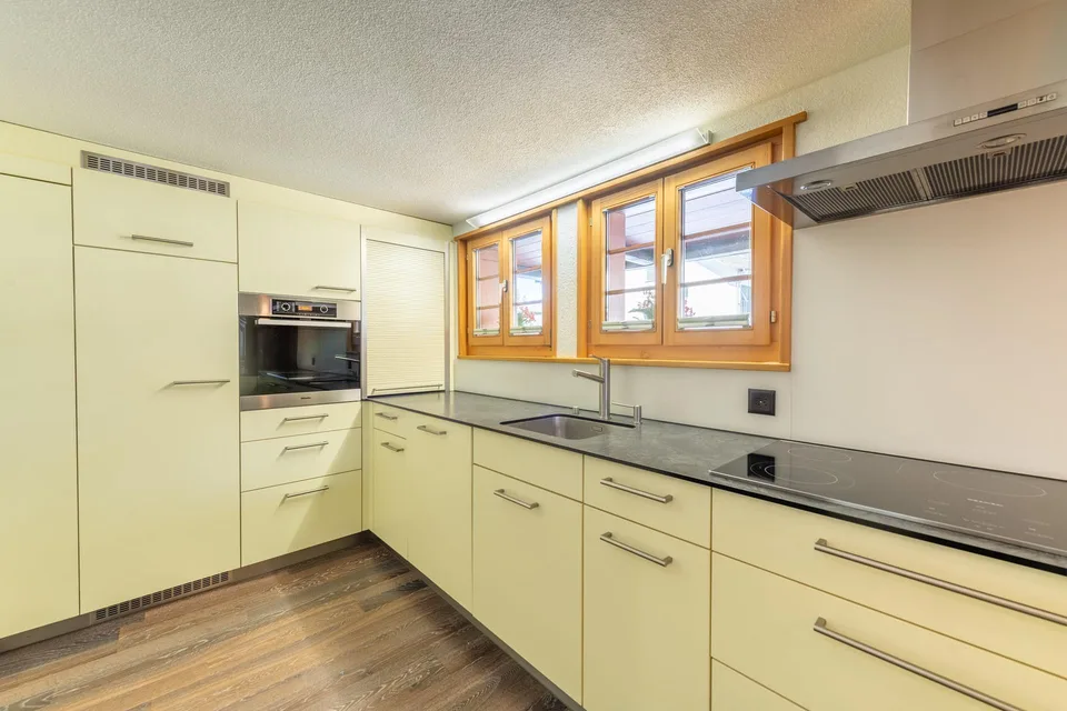 Tradizione incontra spazio per il nuovo: Casa colonica di 5,5 locali dal carattere unico – foto 4 di 13