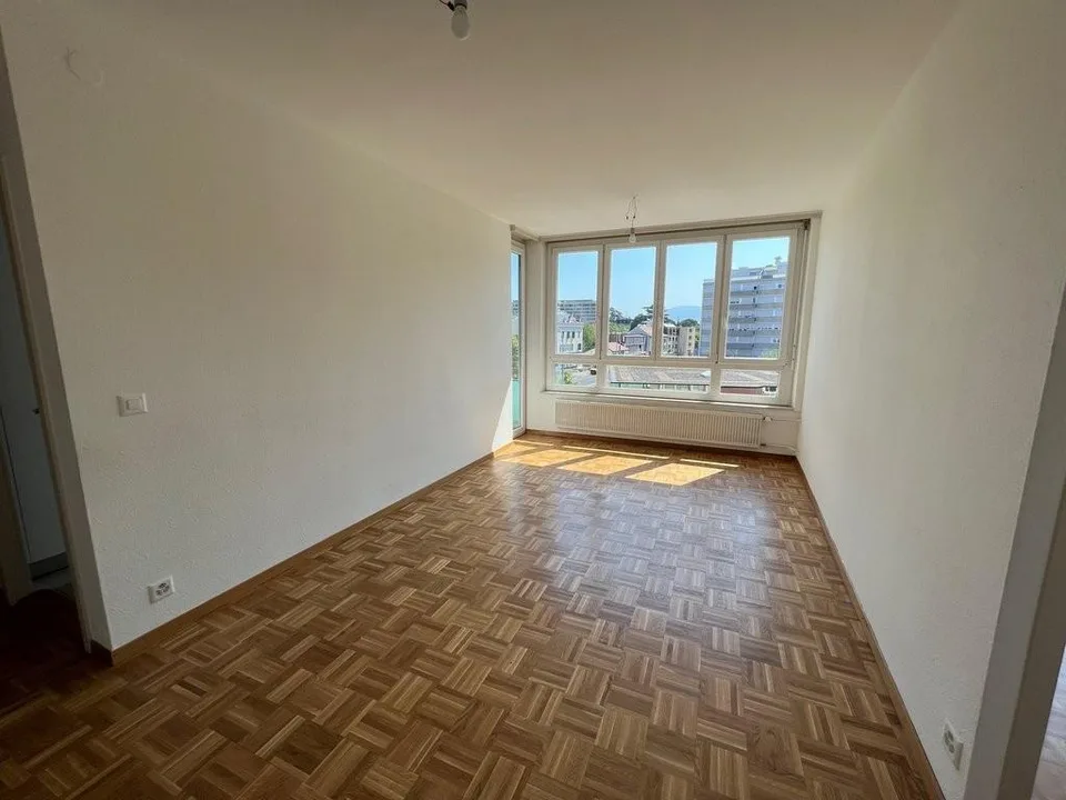 3-Room Apartment – photo 3 of 6