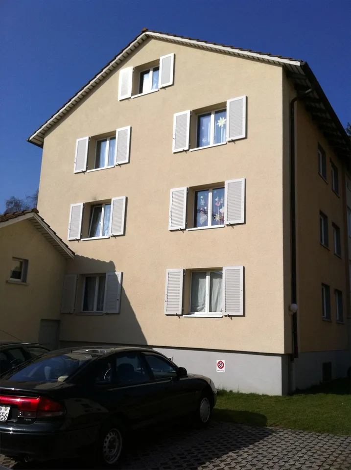 Appartement spacieux de 6,5 pièces avec charme particulier et accès au jardin – photo 3 sur 3
