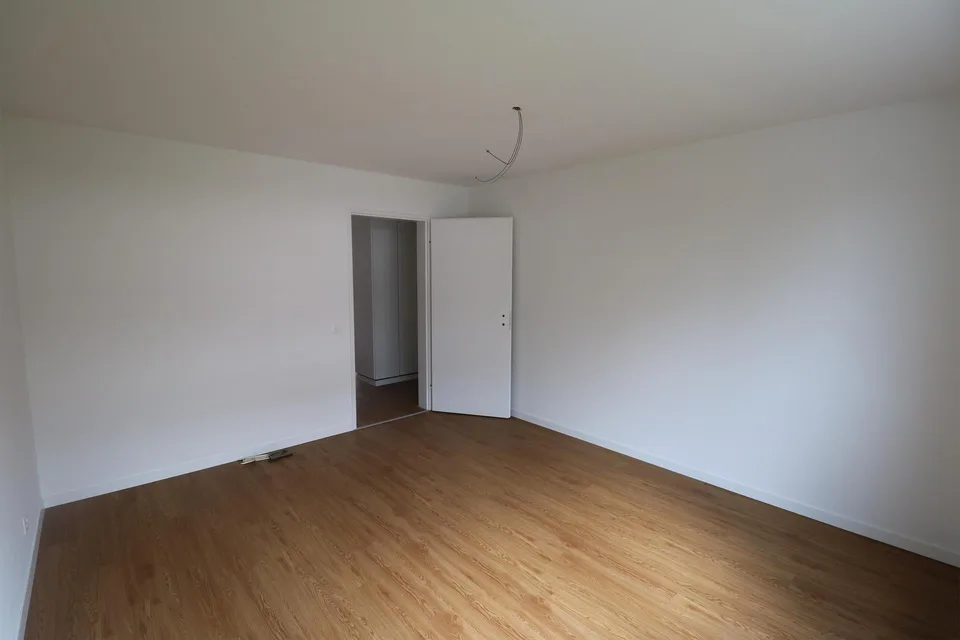 4-Zimmerwohnung mit Balkon per sofort verfügbar – Foto 6 von 12