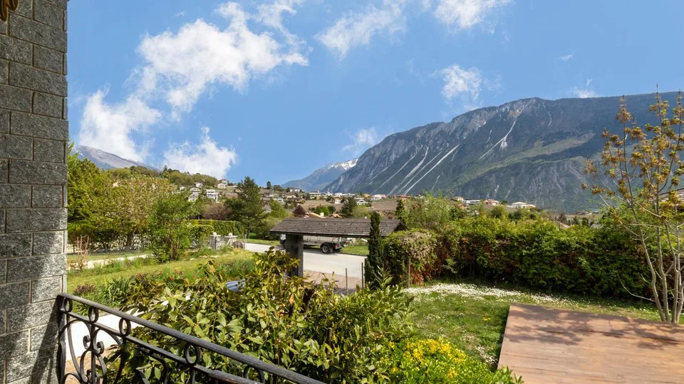 IMMEUBLE DE TROIS APPARTEMENTS A VEYRAS – foto 16 di 19