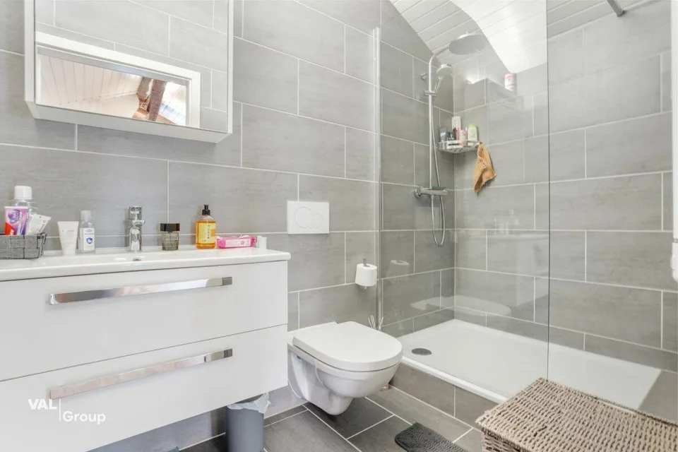 Petit immeuble de 3 lots 2.5 pièces au coeur du villlage, avec rend... – foto 11 di 15