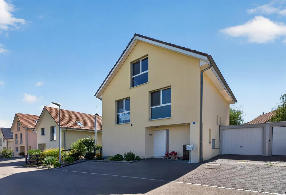 Sehr grosszügiges, schönes Einfamilienhaus an Top-Lage – Foto 20 von 20