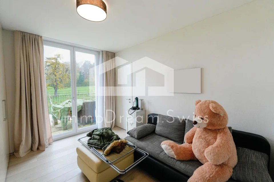 Modern designte, sowie grosszügige 5 Zi. Eigentumswohnung (2 FMH) – photo 6 of 13