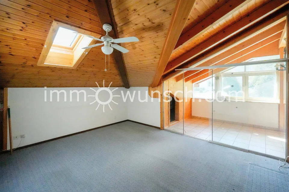 Die Gelegenheit - Charmante 2 ½ Zimmer (3 ½ Zi.) Dach-Eigentumswohn... – Foto 8 von 13
