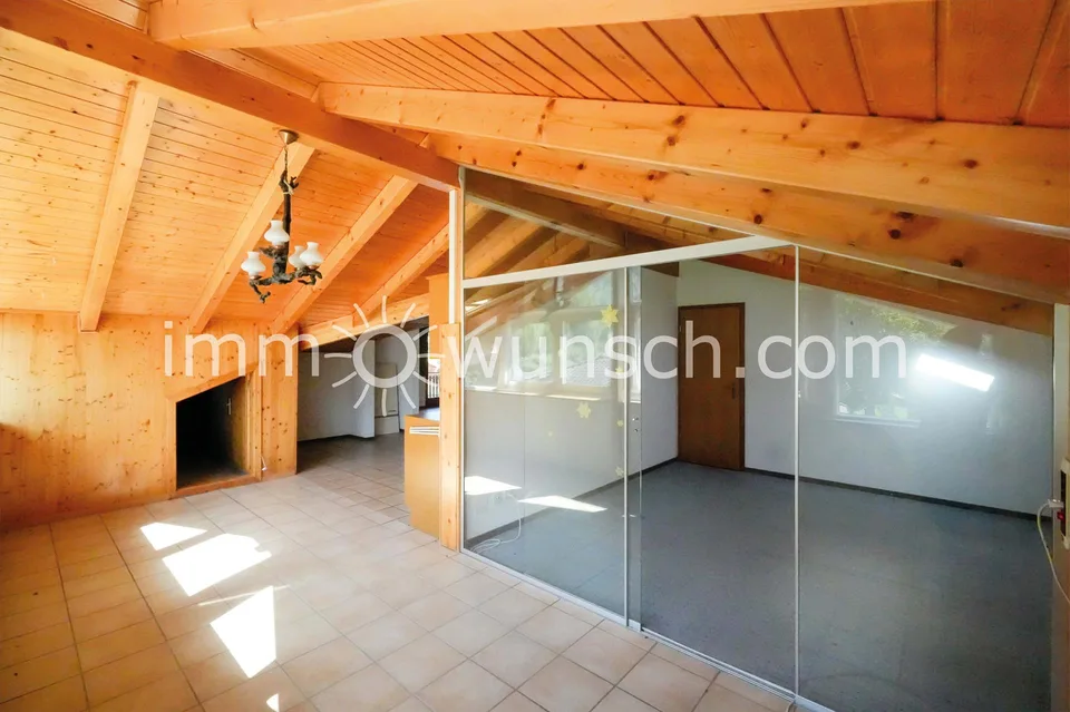 Die Gelegenheit - Charmante 2 ½ Zimmer (3 ½ Zi.) Dach-Eigentumswohn... – Foto 7 von 13