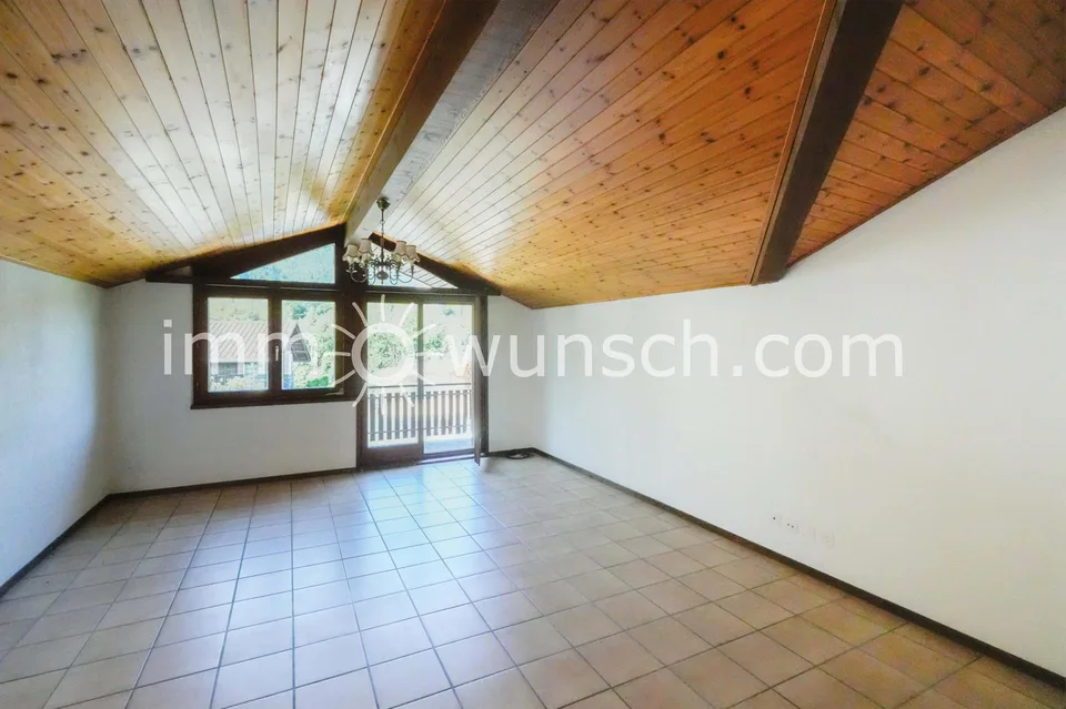 Die Gelegenheit - Charmante 2 ½ Zimmer (3 ½ Zi.) Dach-Eigentumswohn... – Foto 4 von 13