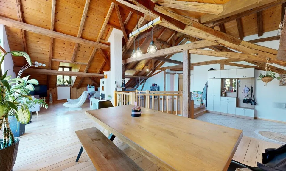 Maison de village de 1850 au cachet préservé, atelier de 185 m² – photo 3 sur 11