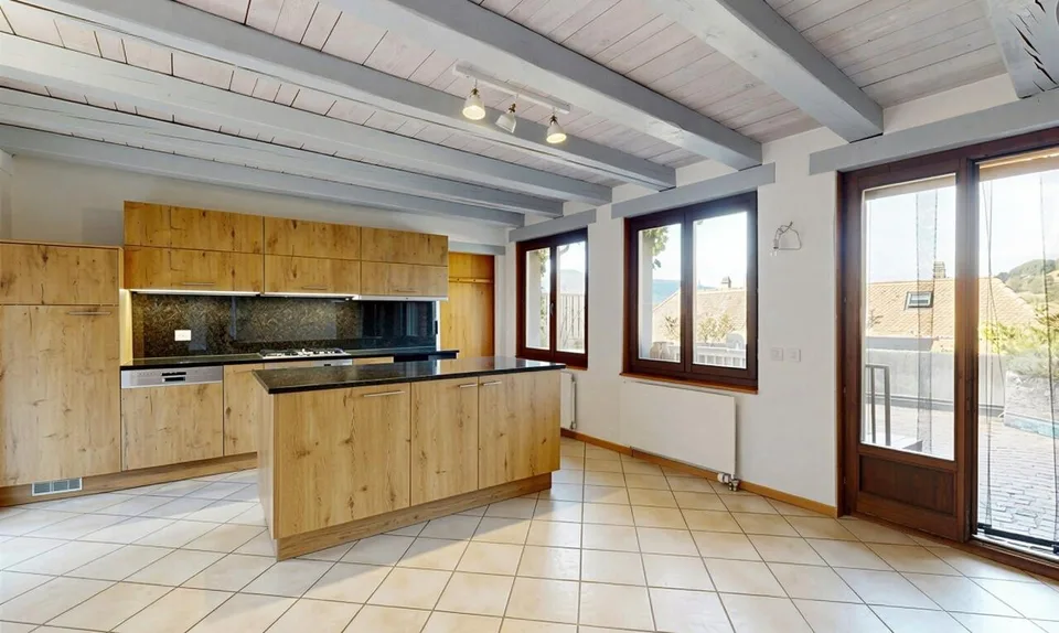 Maison de village de 1850 au cachet préservé, atelier de 185 m² – photo 9 sur 11