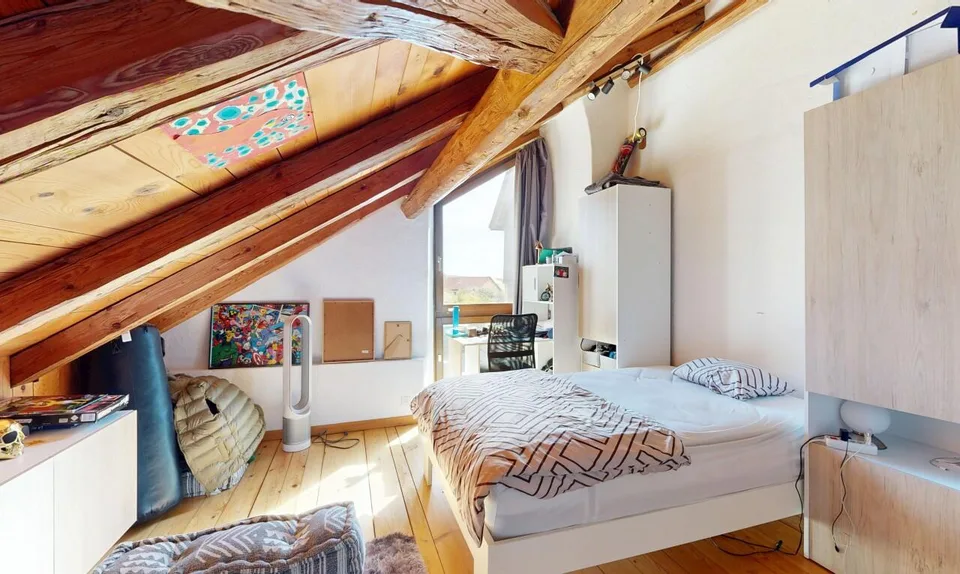 Maison de village de 1850 au cachet préservé, atelier de 185 m² – photo 4 sur 11