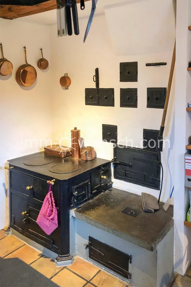 Freistehendes, historisches 5 ½ Zi. Einfamilienhaus von 1868 – Foto 7 von 13