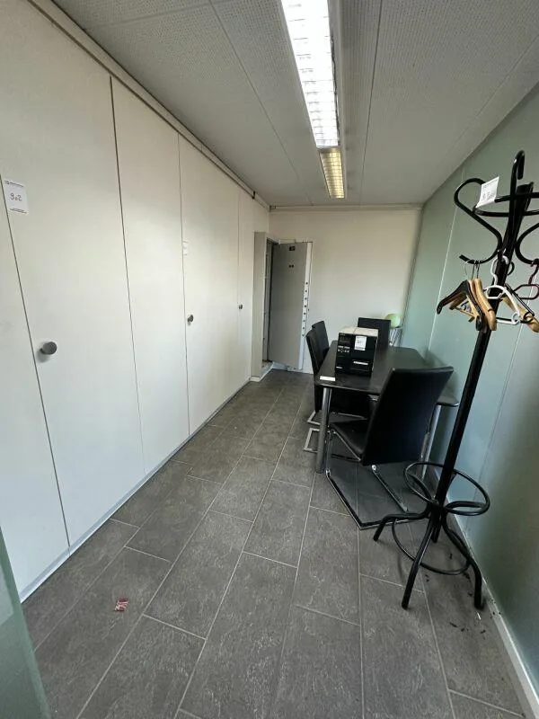 Ebenerdiger Büro- und Besprechungsraum - ideal für Sitzungen und Me... – Foto 6 von 8