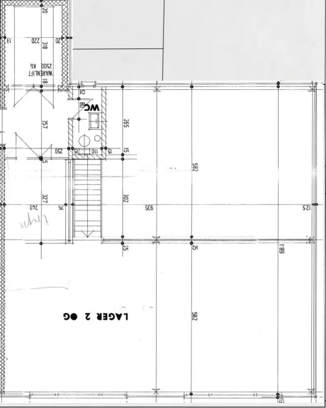 Ebenerdige Gewerbefläche mit Zufahrt und Warenlift - 1. + 2. OG – Foto 12 von 13