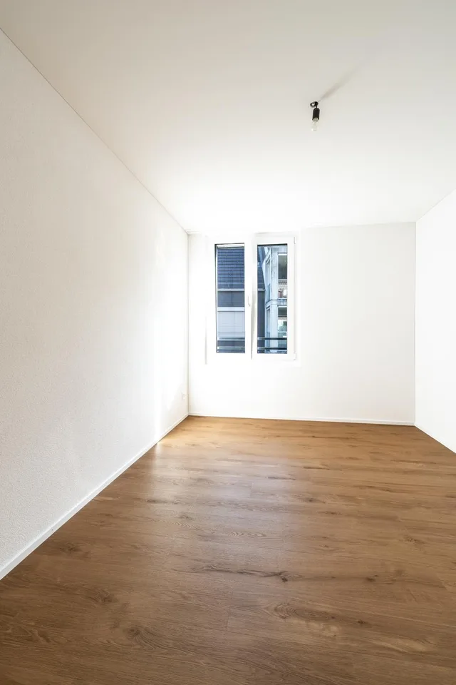 3.5-Zimmer-Wohnung - sonnig, grosszügig und mit Weitblick / 1.1 – photo 3 of 13