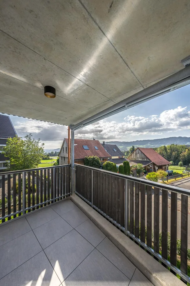 3.5-Zimmer-Wohnung - sonnig, grosszügig und mit Weitblick / 1.1 – photo 8 of 13