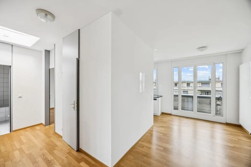 Helle Wohnung mit angenehmem Wohnkomfort – Foto 4 von 12