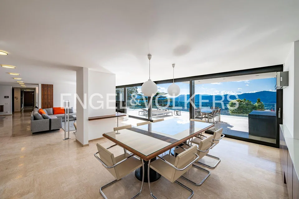 Traumhaftes Duplex mit Seeblick