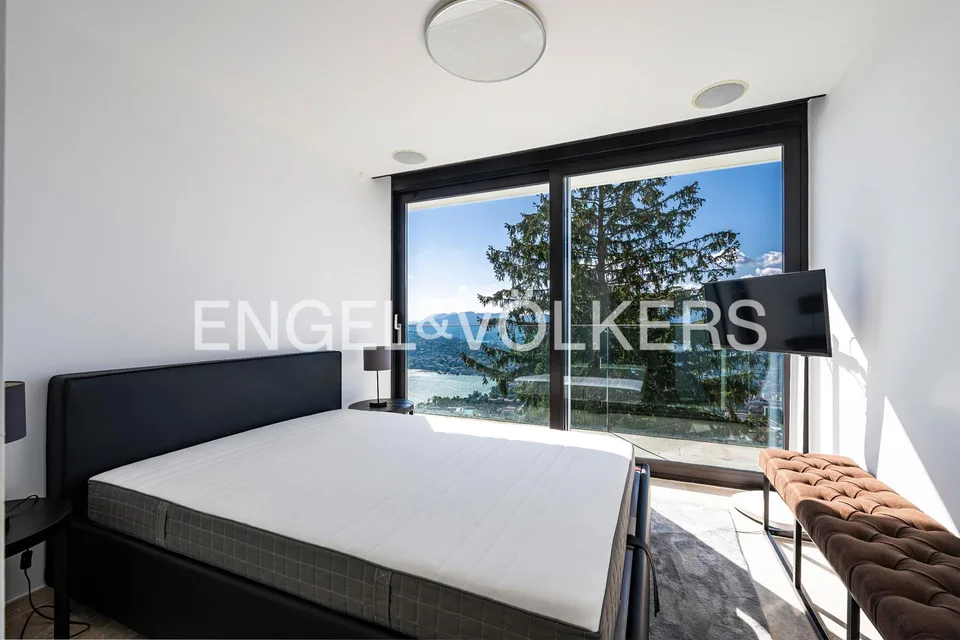Traumhaftes Duplex mit Seeblick