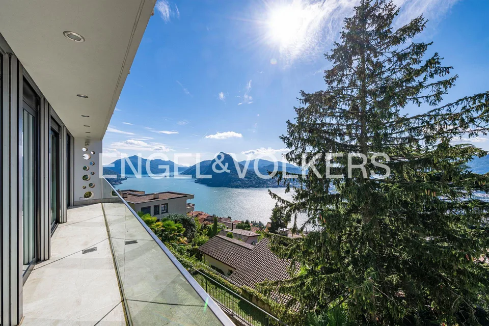 Traumhaftes Duplex mit Seeblick