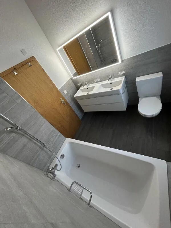 Grosszügige 4.5 Zimmer-Wohnung