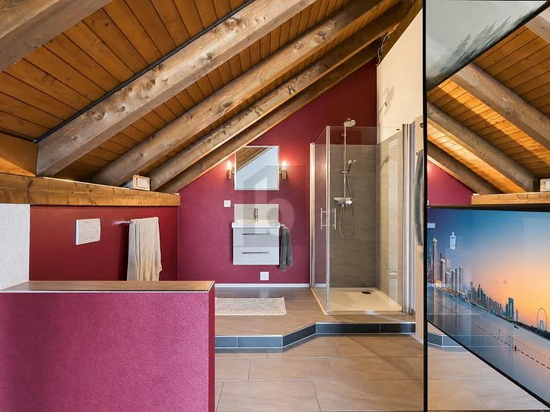 MIT GALERIE, CHEMINÉE UND SONNIGEM BALKON!