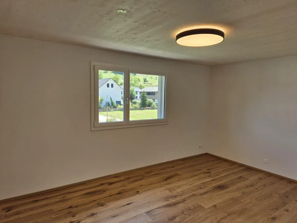 Modernes Einfamilienhaus mit hochwertigem Ausbau und intelligentem Loxone Smart Home – Foto 8 von 11