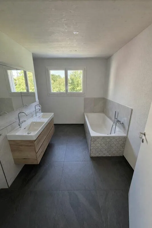 Modernes Einfamilienhaus mit hochwertigem Ausbau und intelligentem Loxone Smart Home – Foto 9 von 11